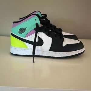 Jordan 1 sneakers 7 Y : Big Kids